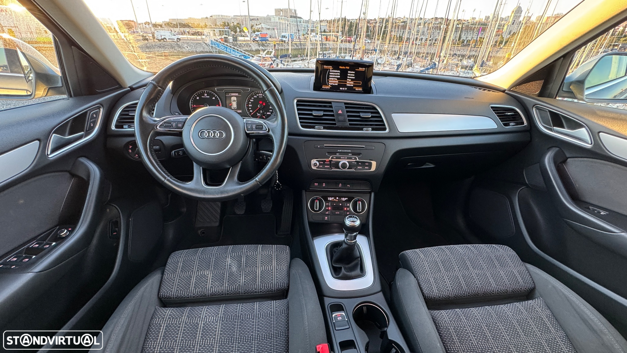 Audi Q3 2.0 TDI S-line - 5