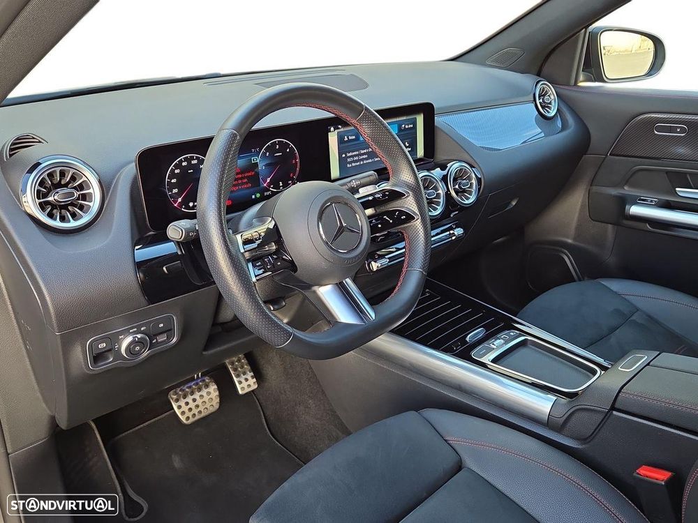 Mercedes-Benz GLA 180 d AMG Line - 12