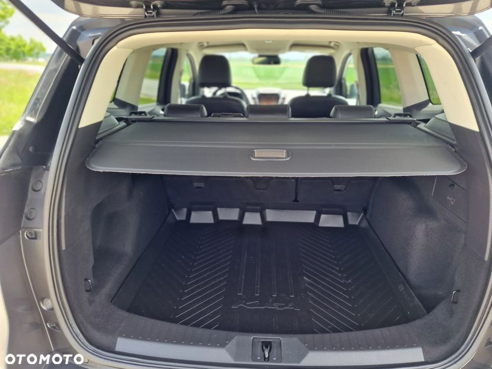 Ford Kuga 2.0 TDCi 4x4 Titanium - 22