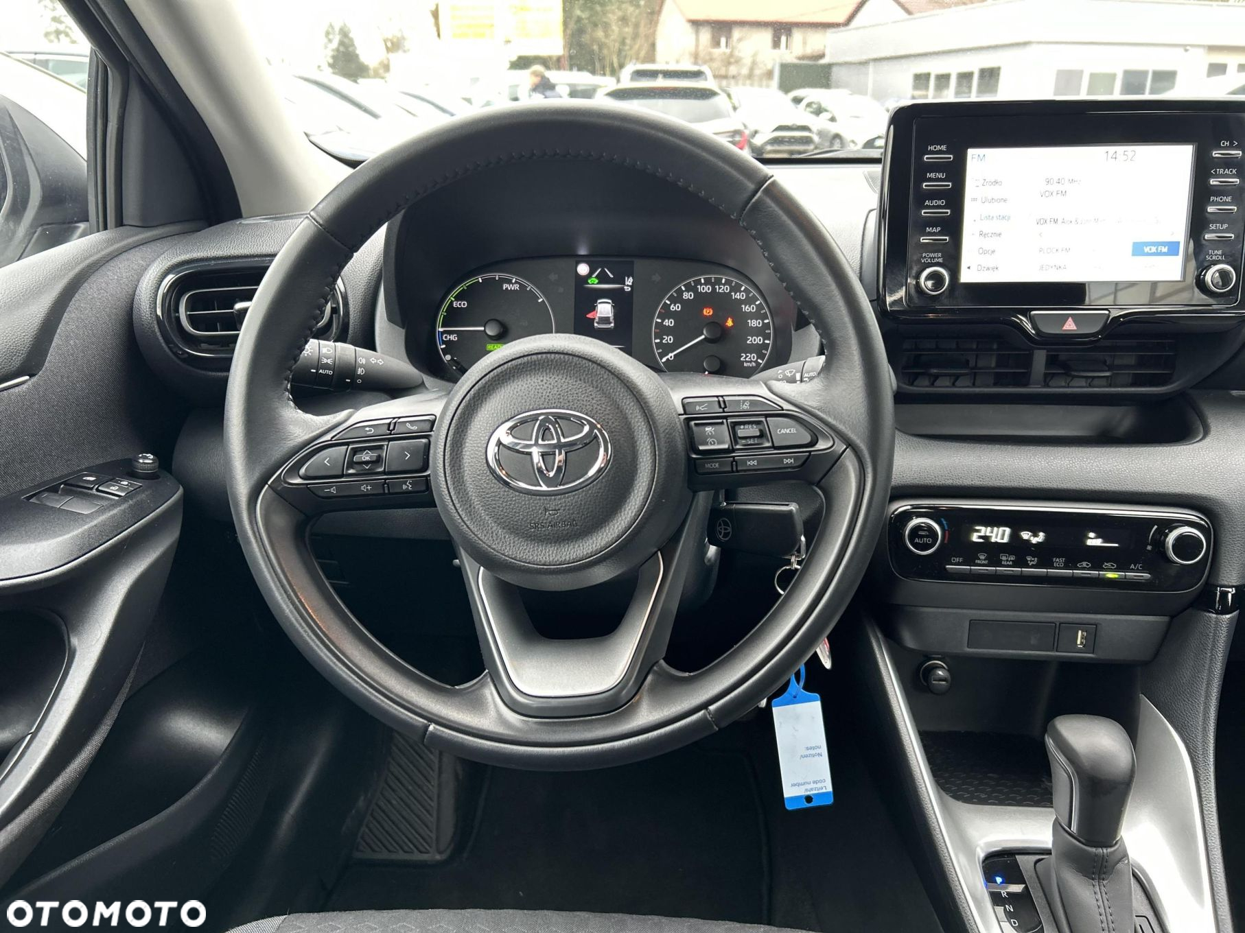 Toyota Yaris - 12