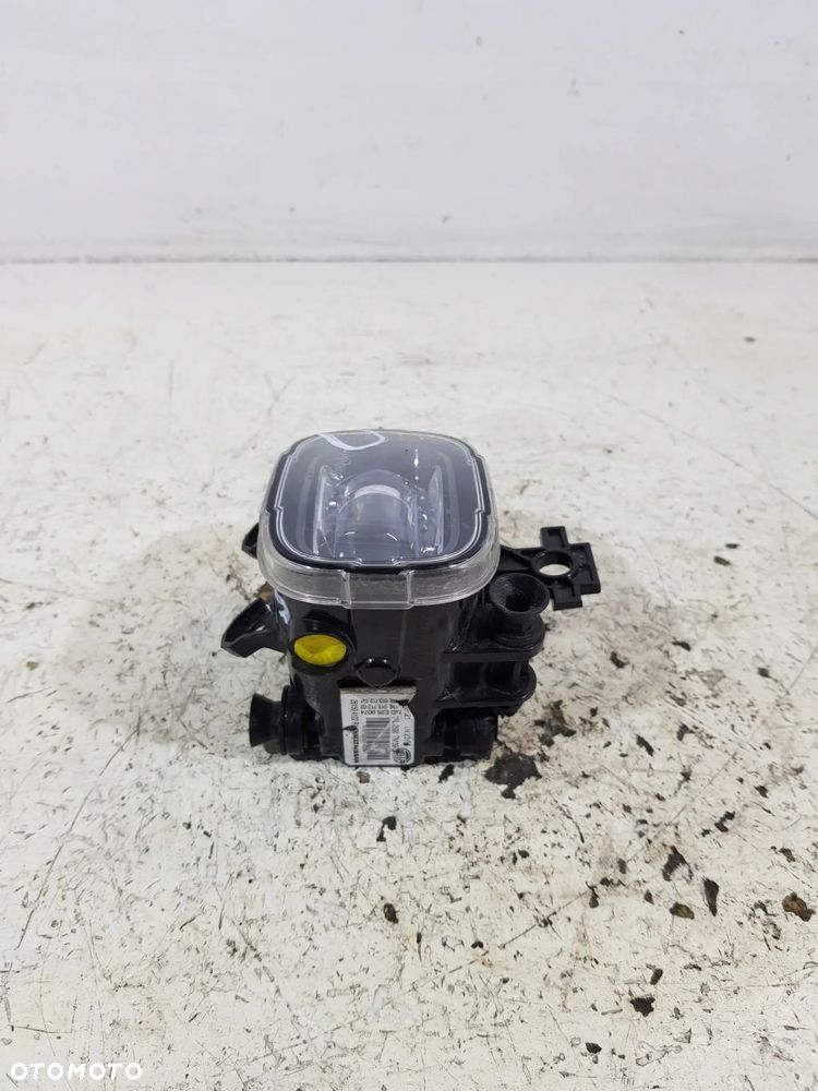 HALOGEN PRAWY PRZÓD 261504122R RENAULT CLIO V CAPTUR TRAFIC - 4