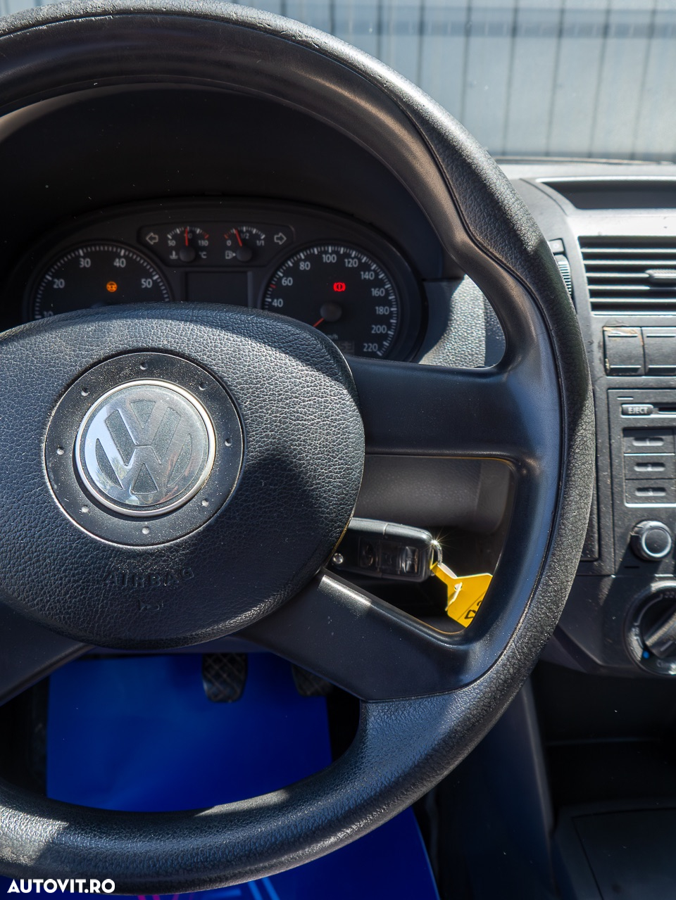 Volkswagen Polo 1.2 Attractive - 20