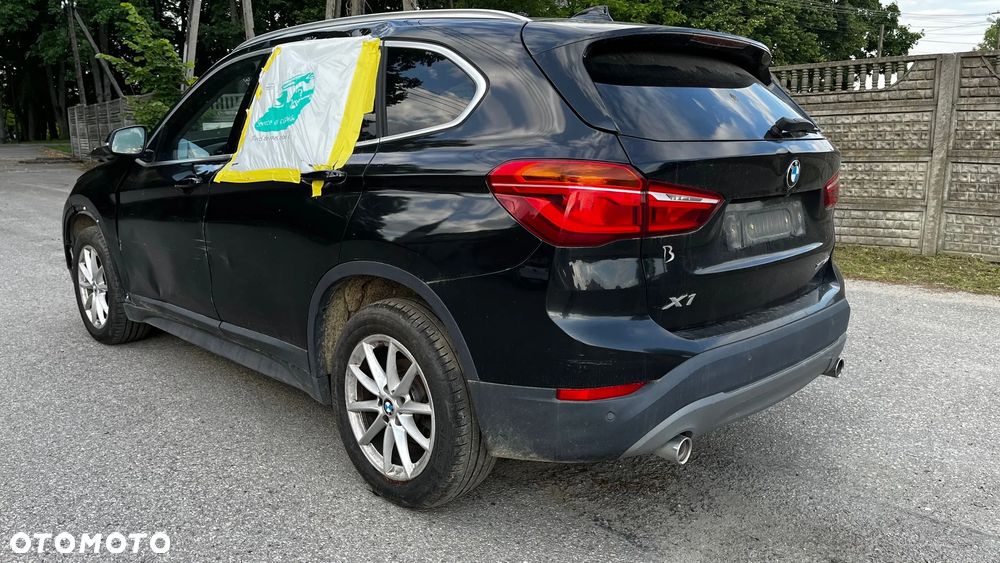 BMW X1 xDrive20d Advantage sport - 3