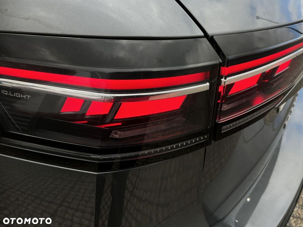 Volkswagen Passat Variant 2.0 TSI Elegance DSG - 12