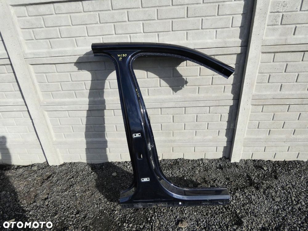 VOLVO XC90 II SŁUPEK ŚRODKOWY PRAWY ĆWIARTKA - 1