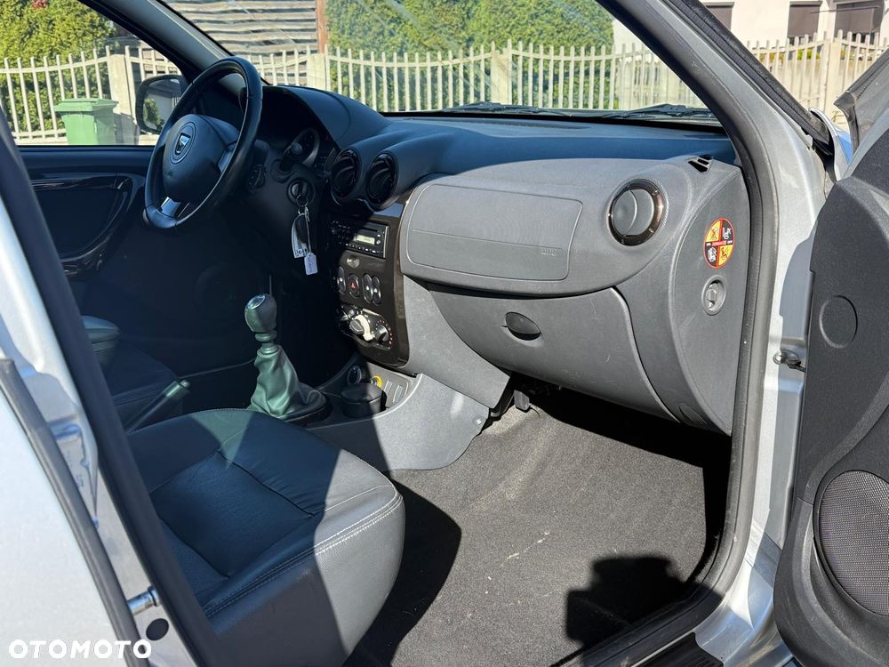 Dacia Duster dCi 110 FAP 4x4 Laureate - 12