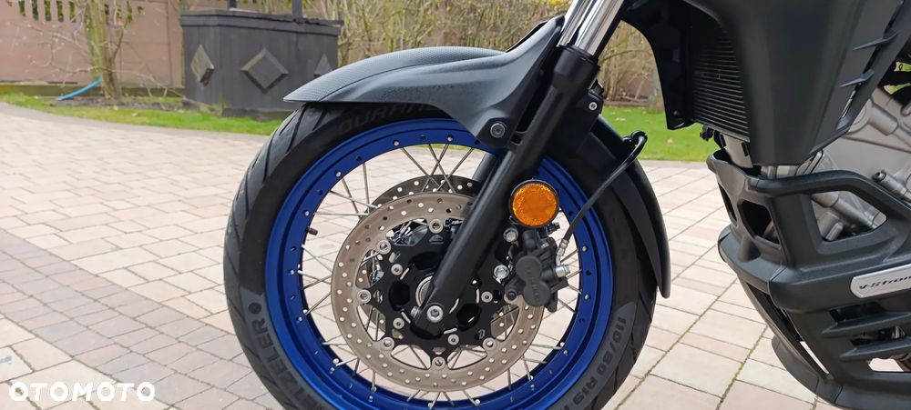 Suzuki V-STROM - 38