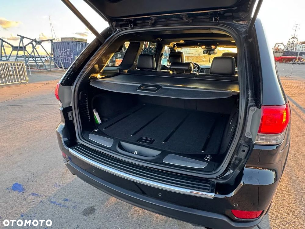 Jeep Grand Cherokee - 10
