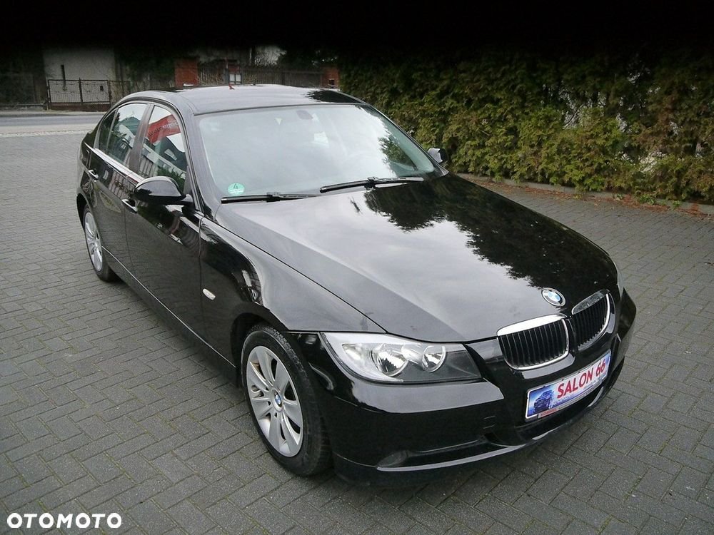BMW Seria 3 320i - 5