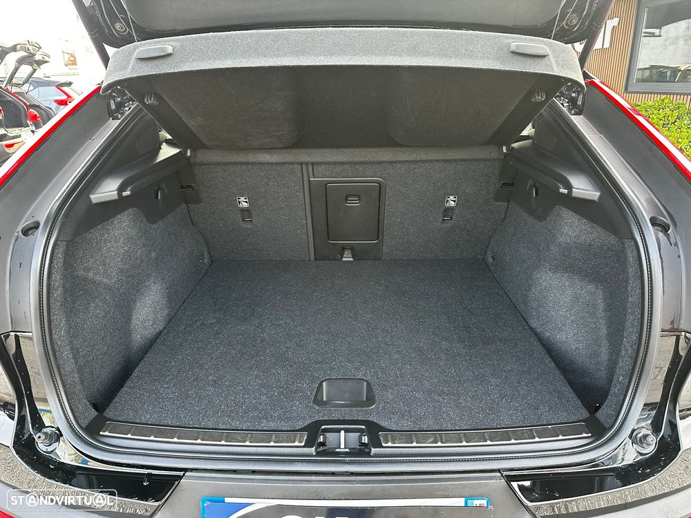 Volvo C40 Recharge Plus - 45