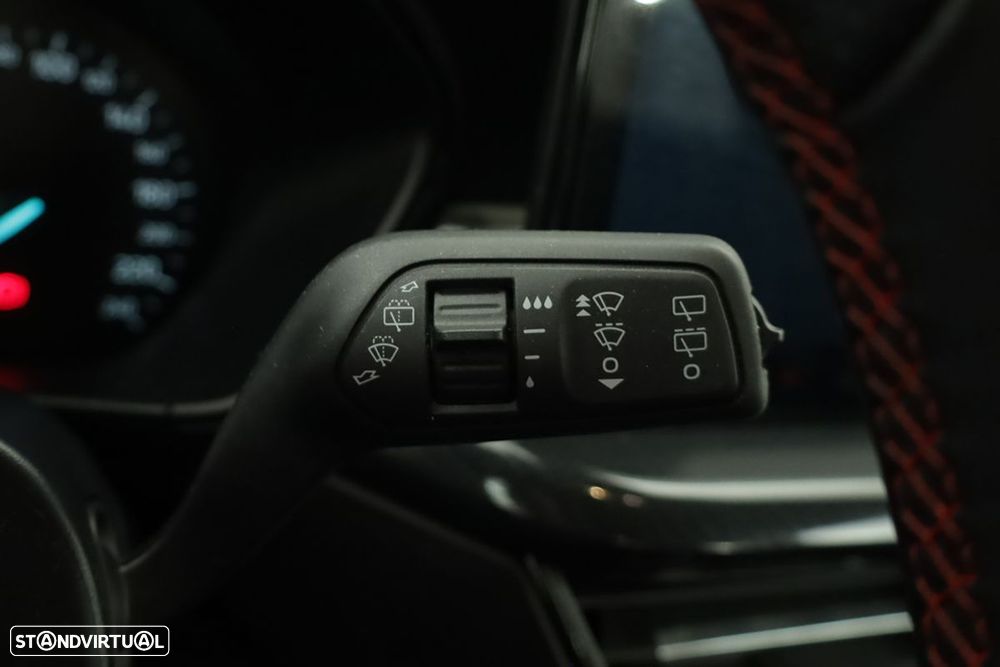 Ford Focus 1.0 EcoBoost MHEV ST-Line - 18