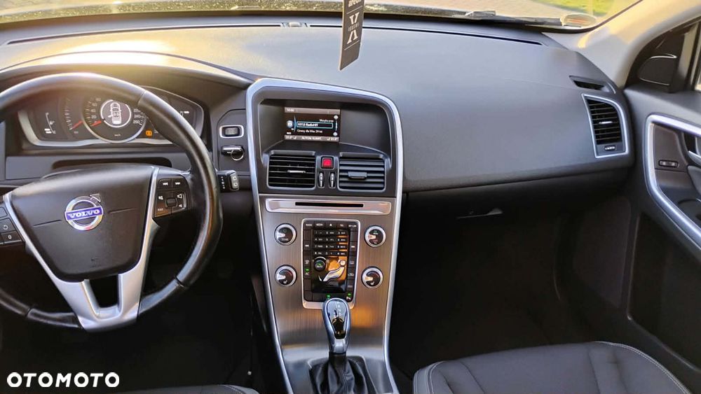 Volvo XC 60 - 8