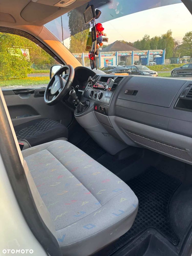 Volkswagen Caravelle L1 - 11