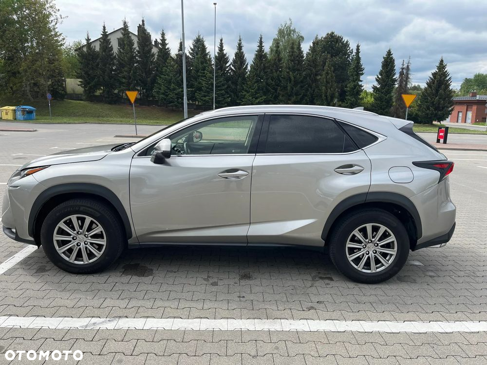 Lexus NX 200t Comfort AWD - 9