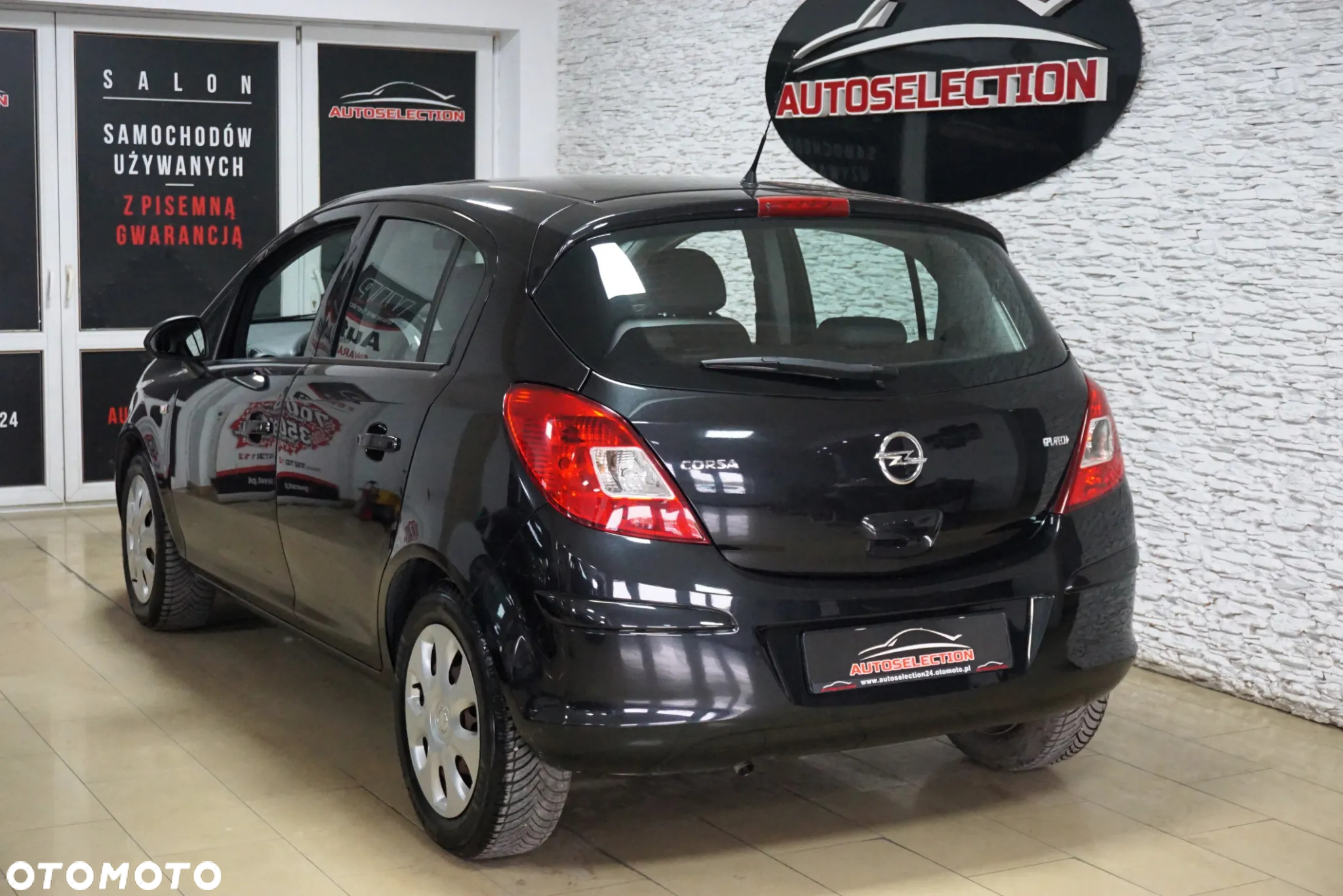 Opel Corsa 1.2 16V Cosmo S&S - 4