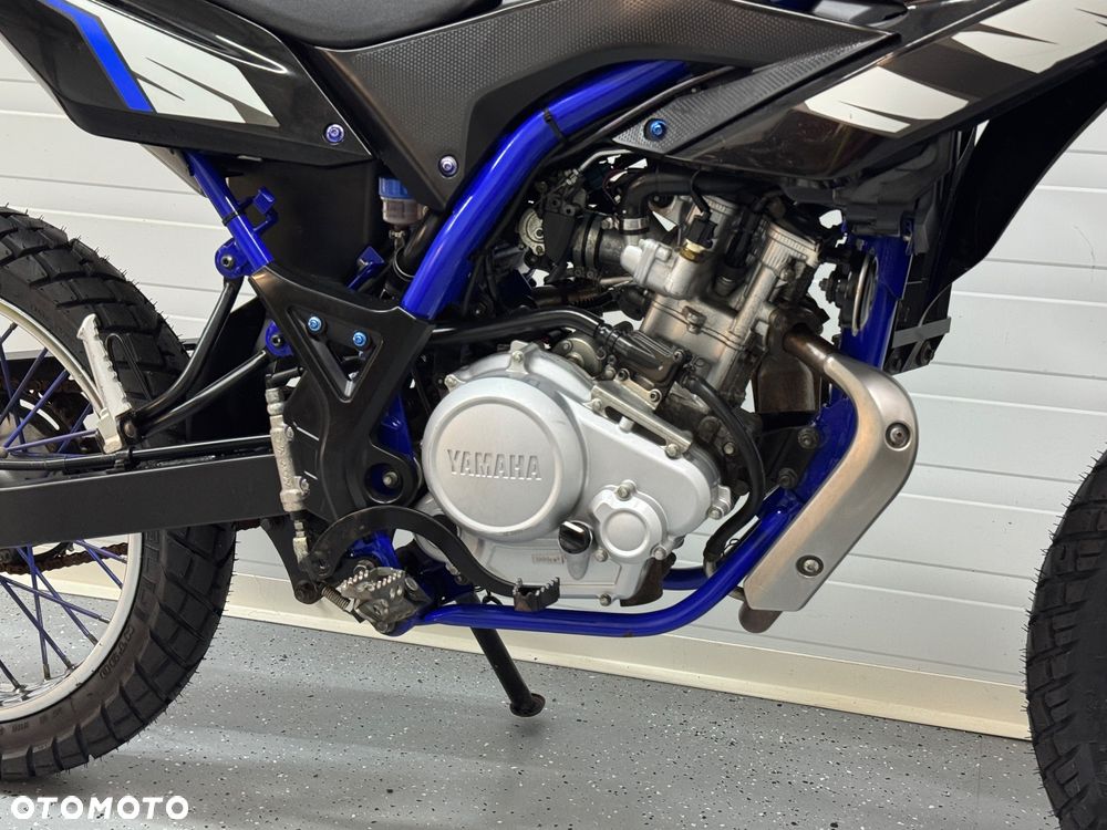 Yamaha WR - 8