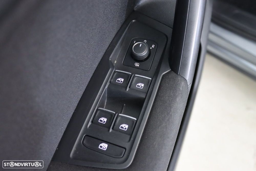 VW Tiguan Allspace 2.0 TDI Confortline DSG - 16