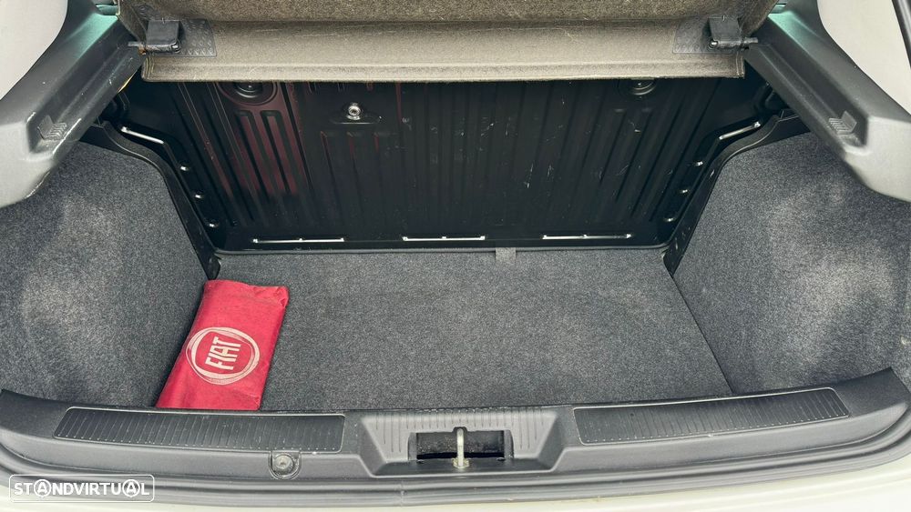 Fiat Punto 1.2 Lounge S&S - 9