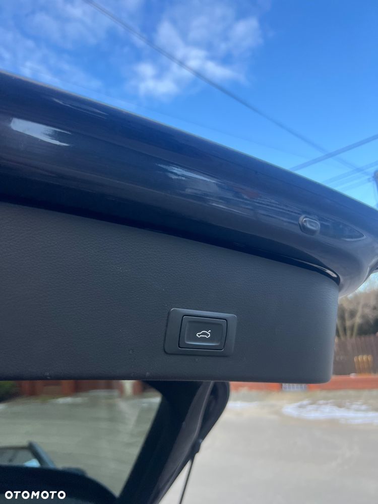 Audi A6 Avant 2.0 TDI quattro S tronic - 12