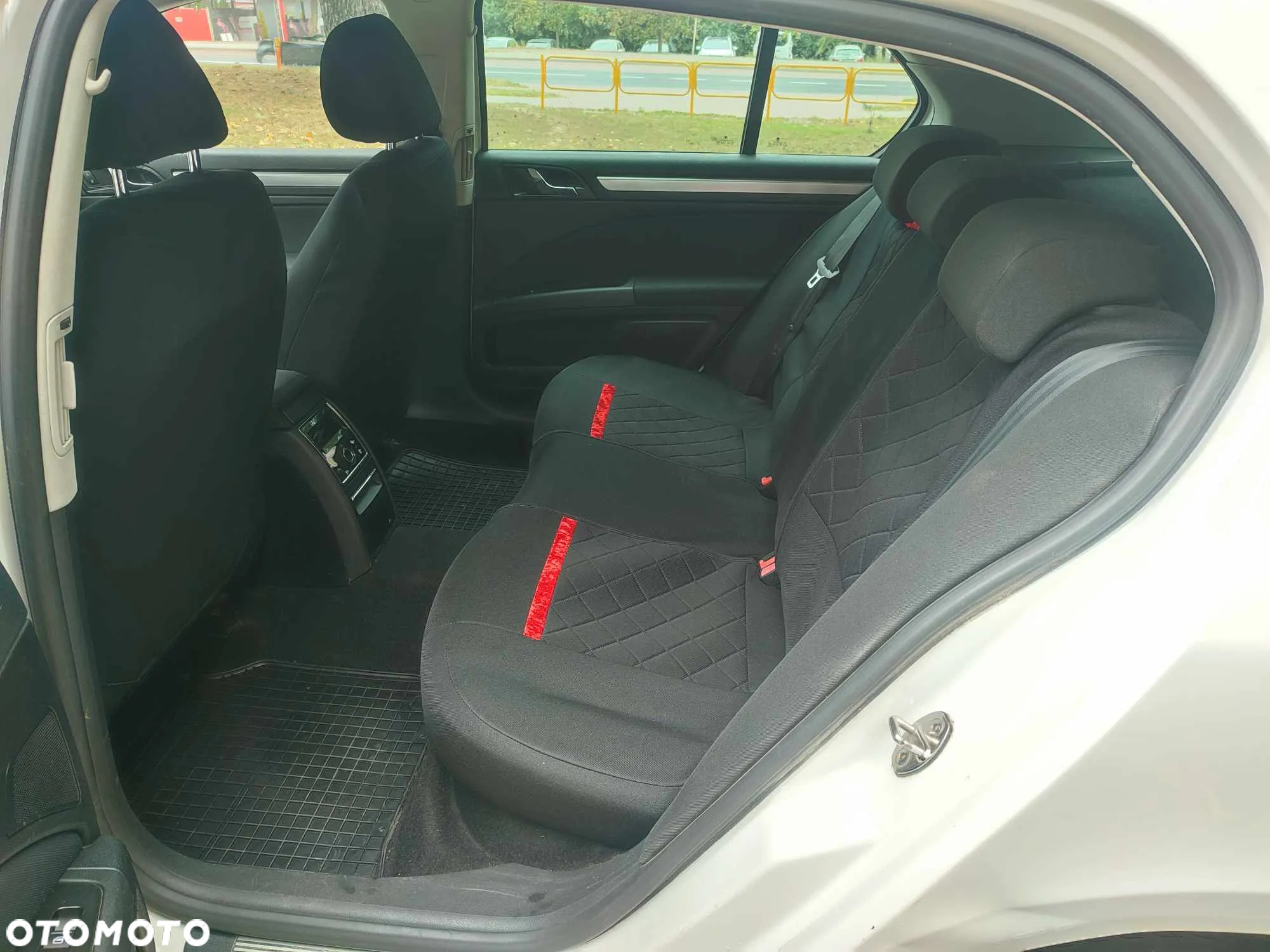 Skoda Superb 1.9 TDI Ambition - 6