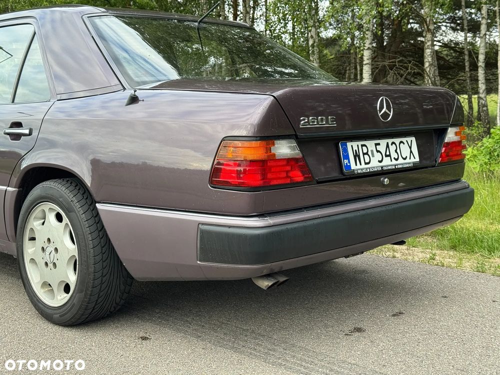 Mercedes-Benz W124 (1984-1993) - 24