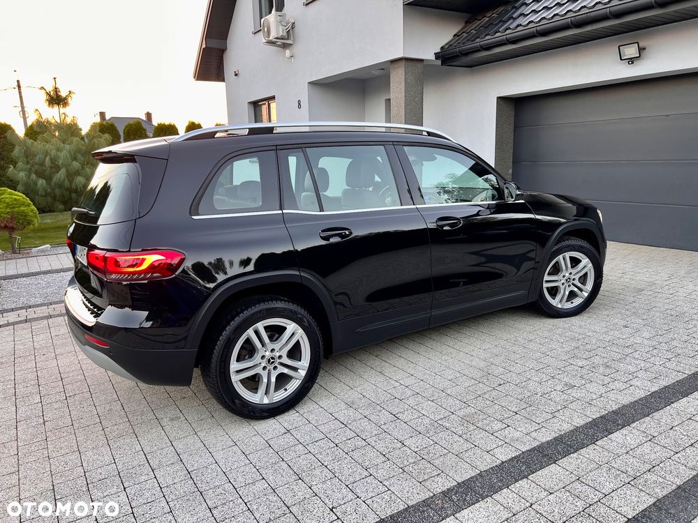 Mercedes-Benz GLB 200 7G-DCT - 35