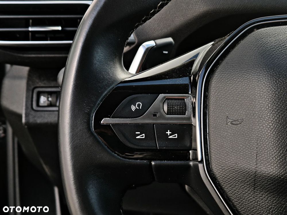 Peugeot 5008 BlueHDi 130 EAT8 Allure - 12