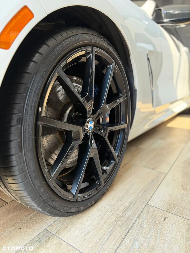 BMW Seria 8 840i - 14