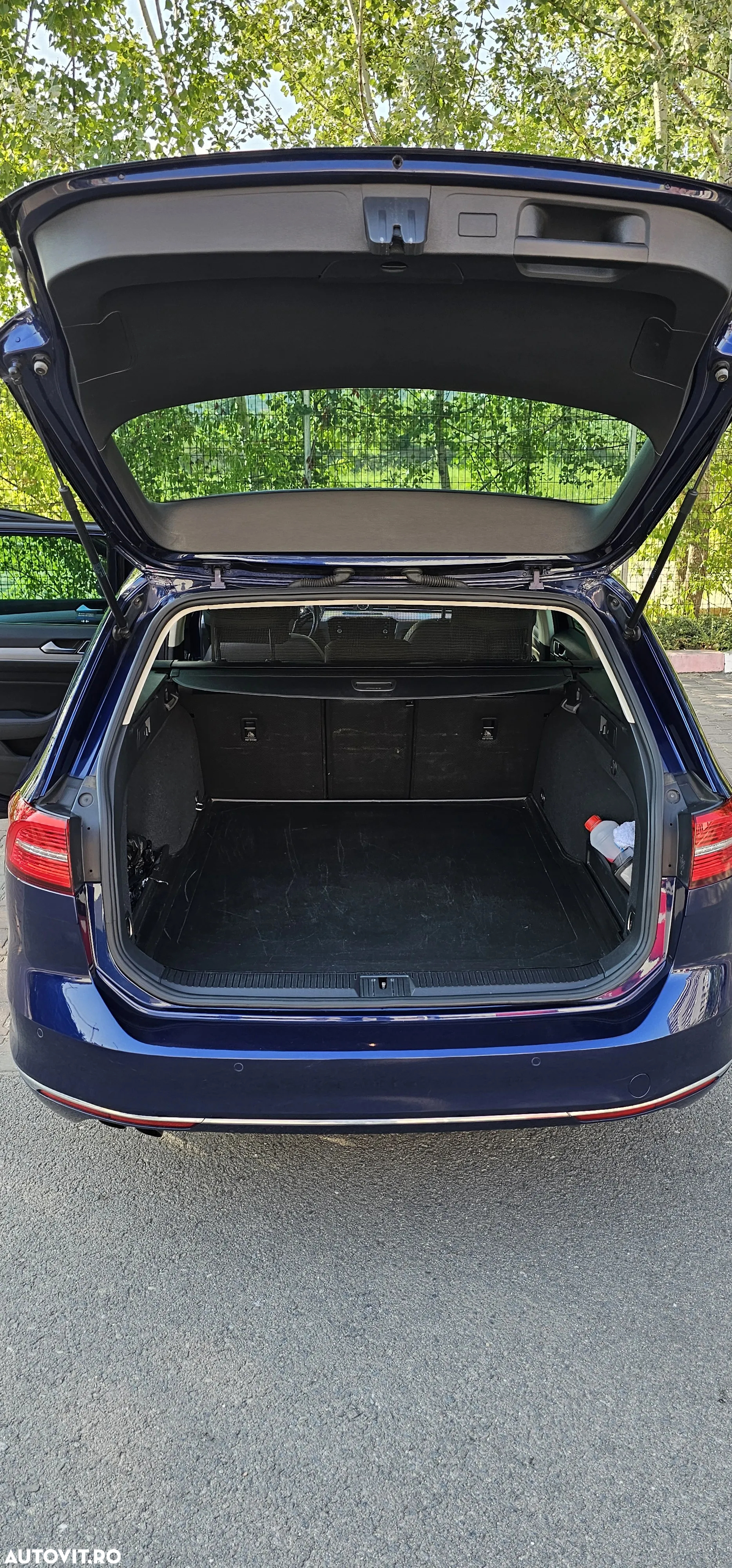 Volkswagen Passat Variant 2.0 TDI DSG 4Motion Highline - 11