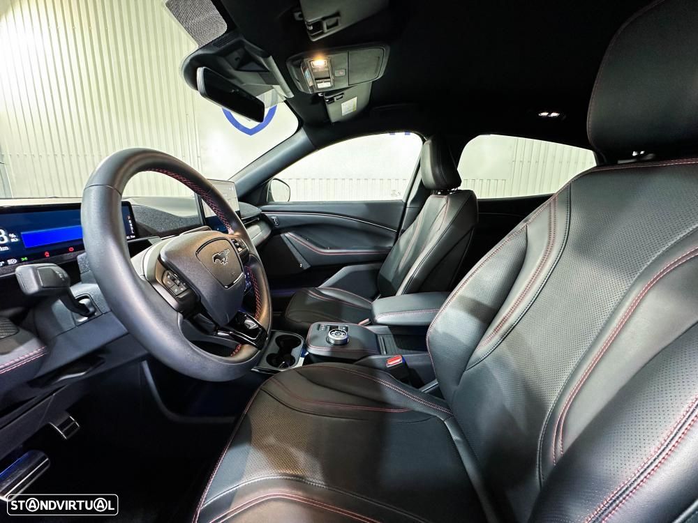 Ford Mustang Mach-E AWD PREMIUM - 9
