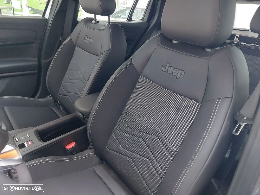 Jeep Avenger 1.2 e-Hybrid Altitude DCT - 10