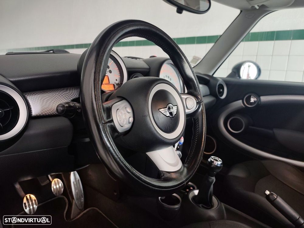 MINI 3 Portas Cooper S - 17