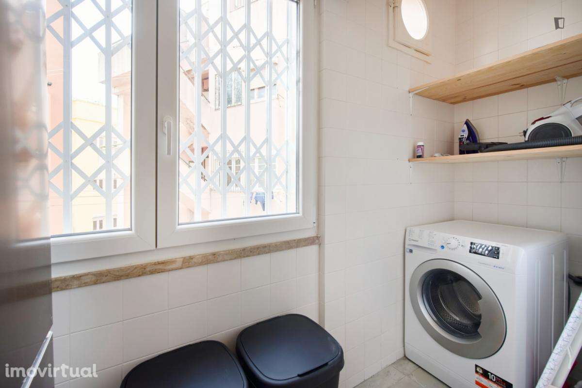 Quarto - localizado em Marquês de Pombal Lisbon - Grande imagem: 5/24