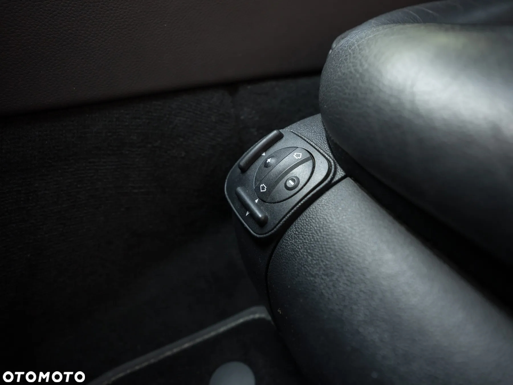 Mercedes-Benz CLS 500 7G-TRONIC - 28