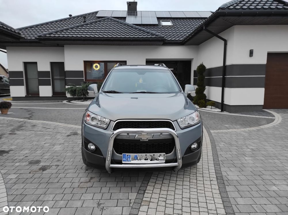 Chevrolet Captiva 2.4 2WD Travel Edition - 1