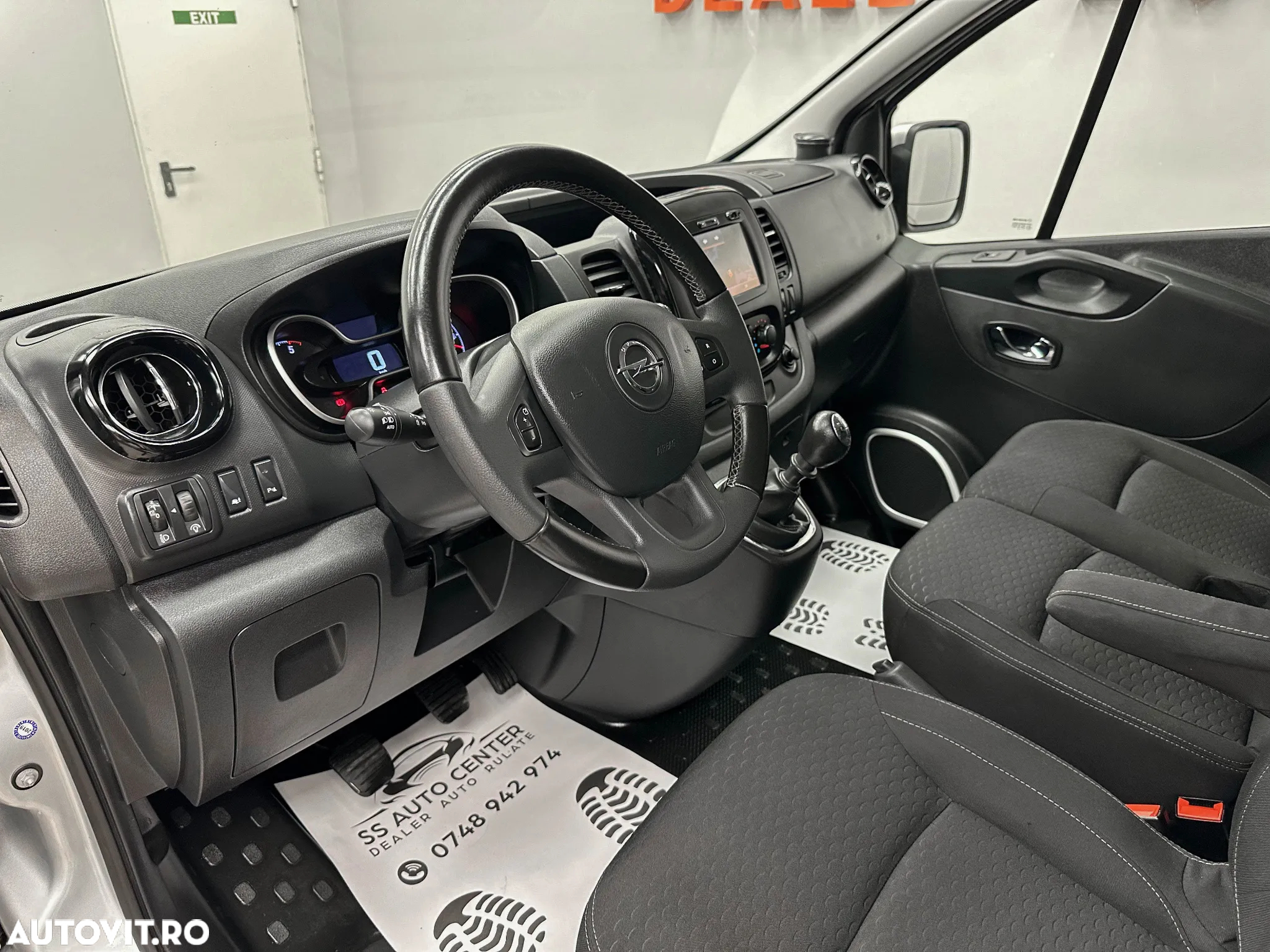 Opel Vivaro - 23