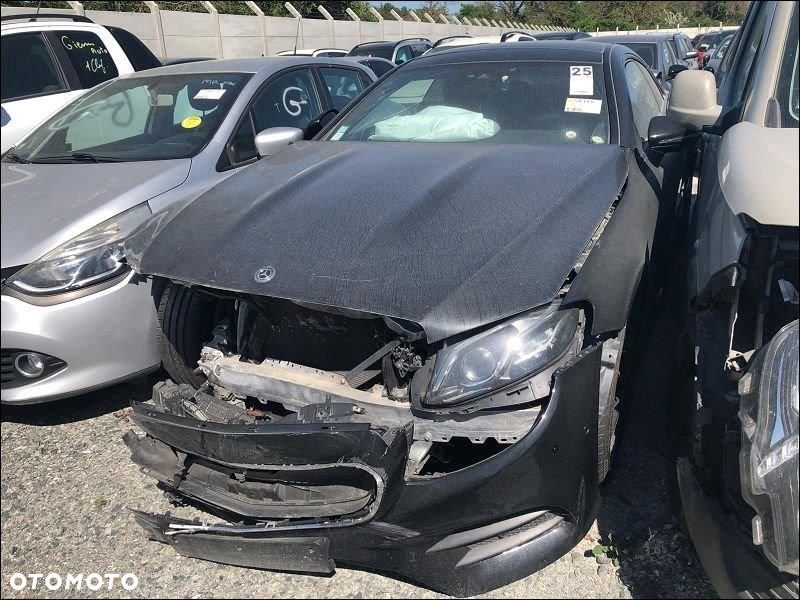 Mercedes-Benz Klasa E - 3