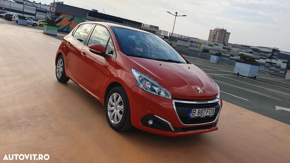 Peugeot 208 1.2 L PureTech Allure - 4