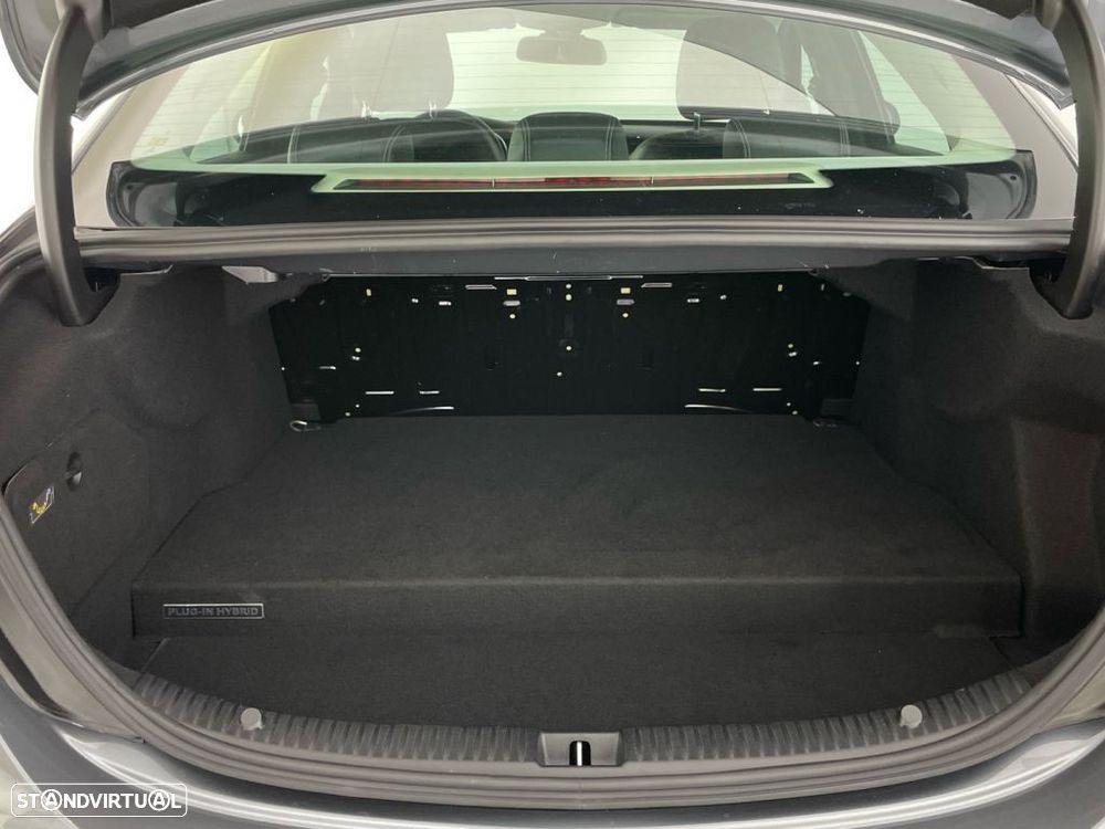 Mercedes-Benz C 350 e - 13