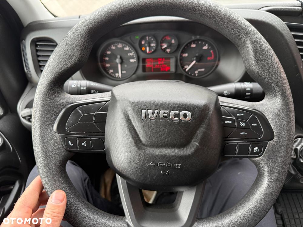 Iveco Daily 35S180, 3.0 180KM, Kontener+winda, HiMatic, Bardzo zadbany - 21