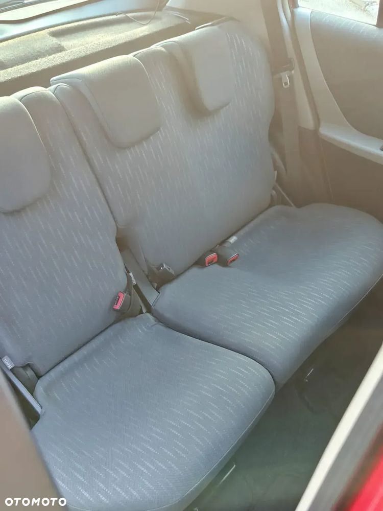 Toyota Yaris 1.4 D-4D Sol MM - 18