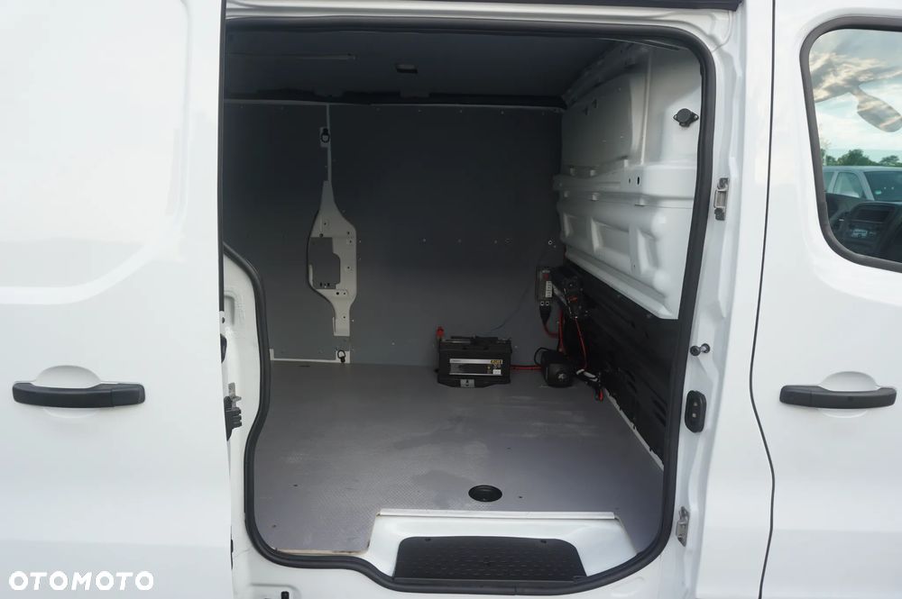 Renault TRAFIC - 21