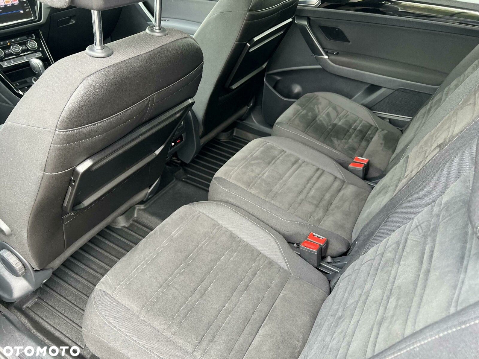 Volkswagen Touran - 19