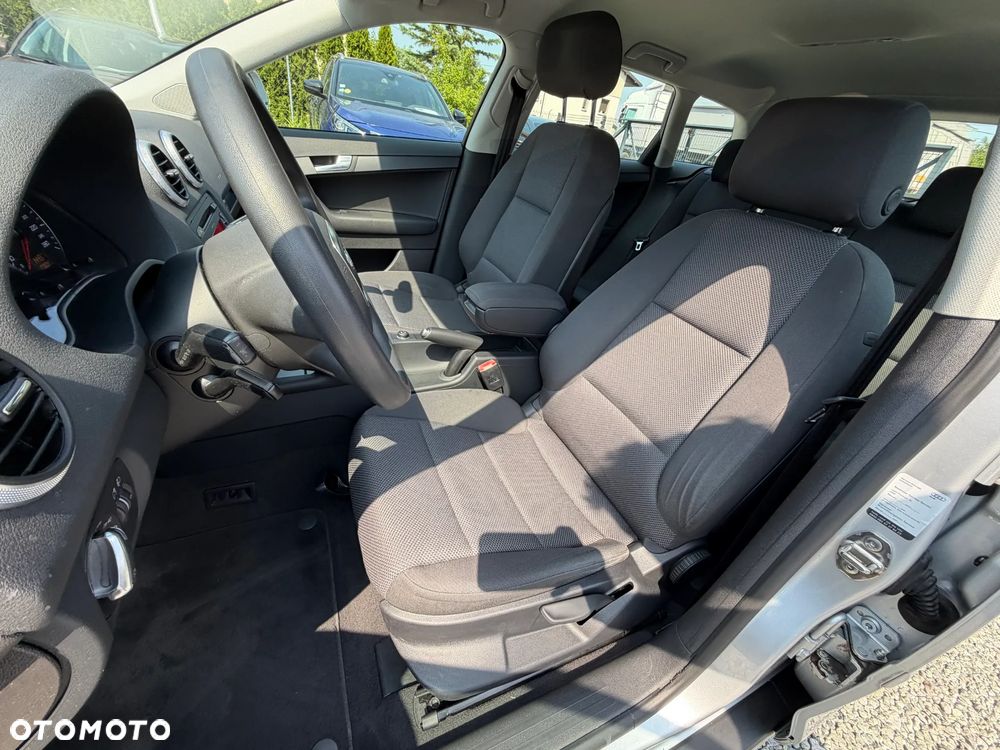 Audi A3 Sportback 1.6 Attraction - 36