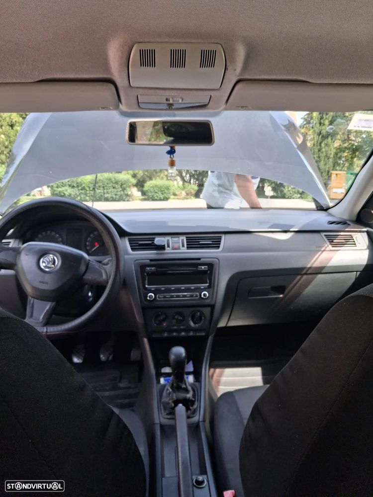 Skoda Rapid 1.6 TDI Edition - 15