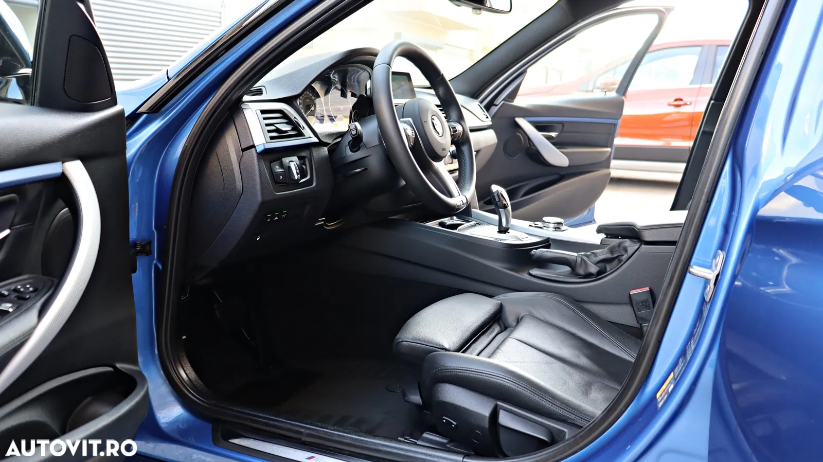 BMW Seria 3 330e iPerformance M Sport - 13