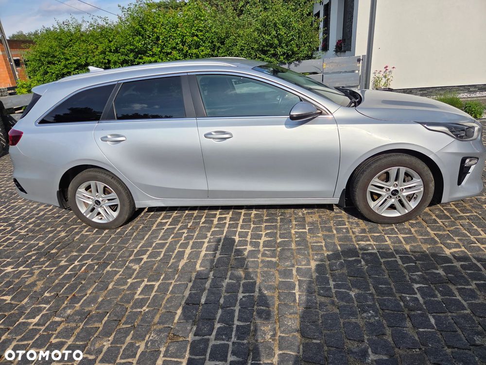 Kia Ceed 1.6 CRDi Eco-Dynamics+ (48V Mild-Hybrid) Platinum Edition - 26