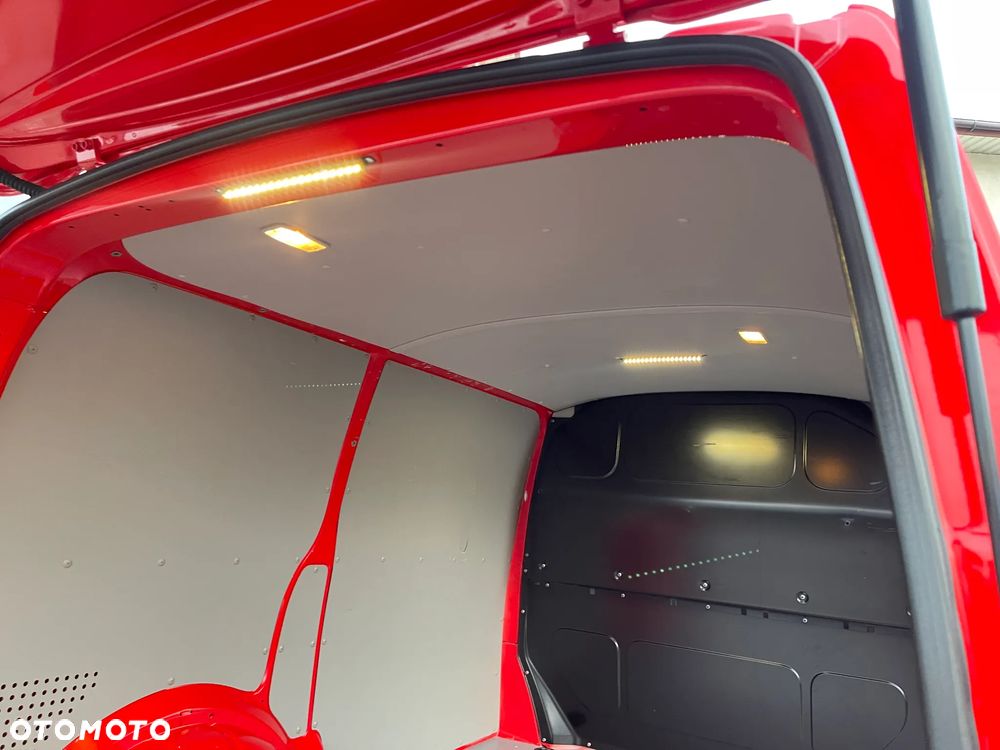 Volkswagen Transporter T6 L1H1 - 10