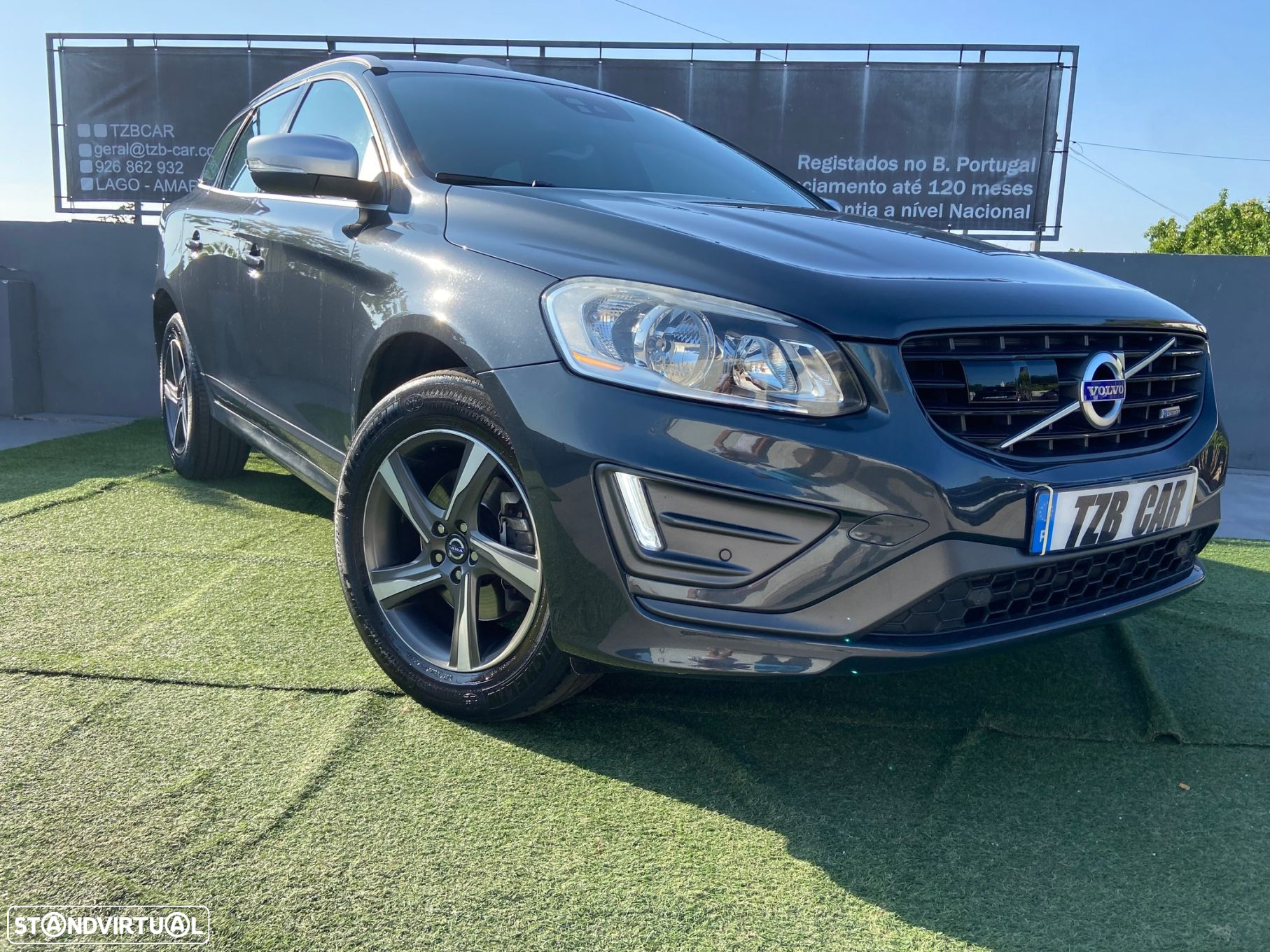 Volvo XC 60 2.0 D4 R-Design Momentum Geartronic - 2