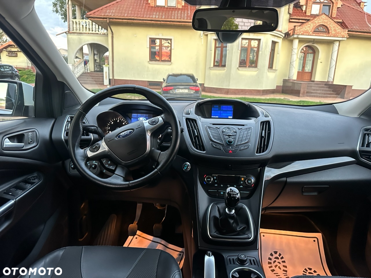Ford Kuga 2.0 TDCi 2x4 Titanium - 14